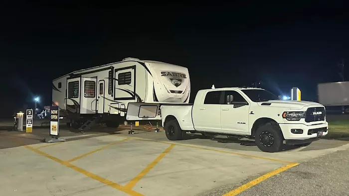 Love's RV Hookup Picture 4