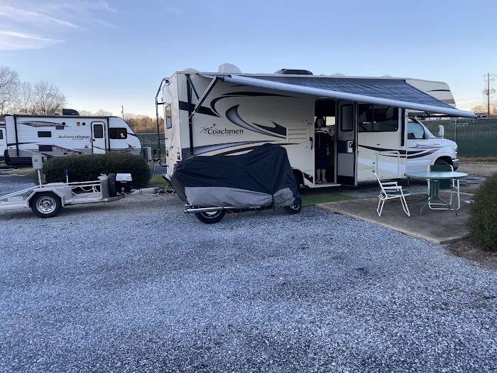 Capital City RV Park Picture 6