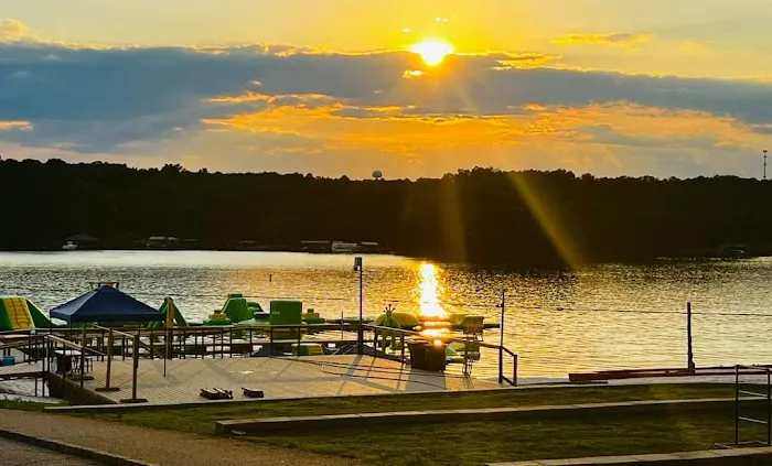 Shores of Asbury RV Resort Picture 4