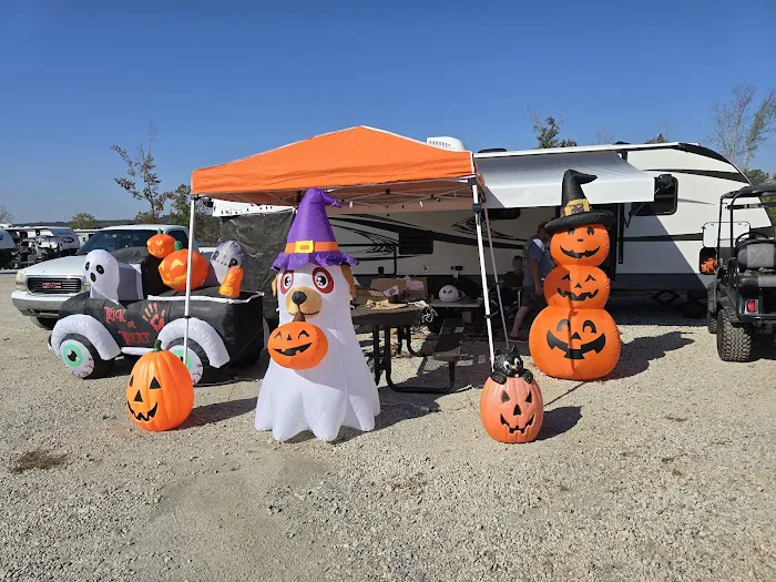 Shores of Asbury RV Resort Picture 6