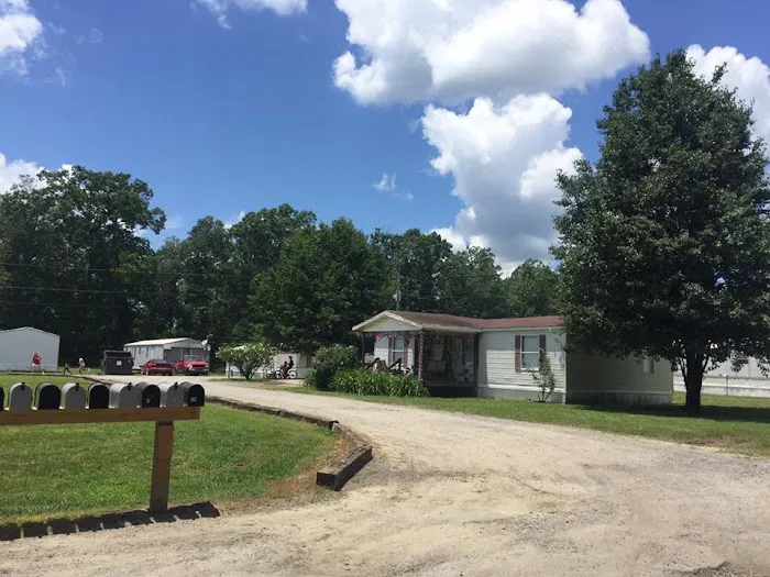 Shanna Lane Mobile Home Community Park Picture 1