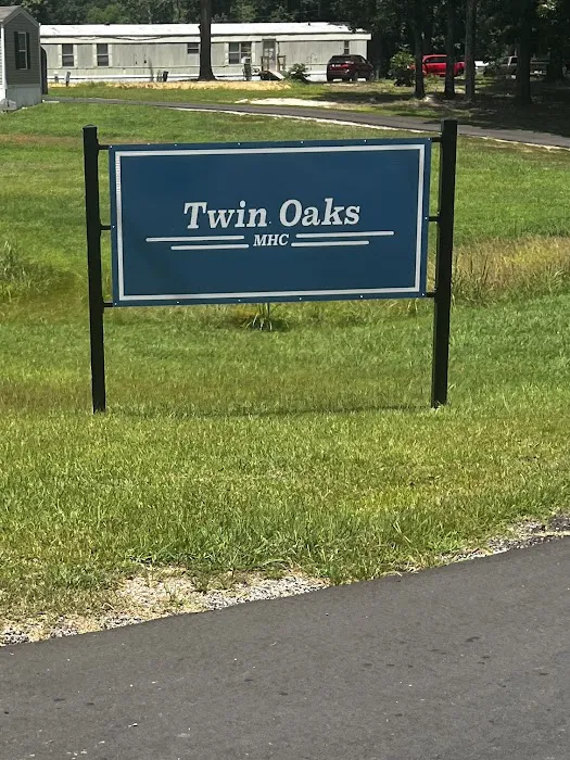 Twin Oaks Park Picture 2