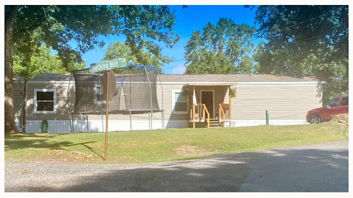 Uptain Mobile Home Park Picture 4