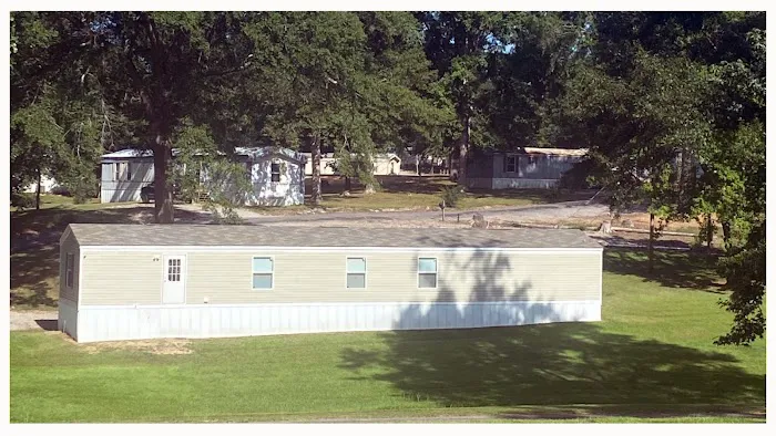 Uptain Mobile Home Park Picture 6