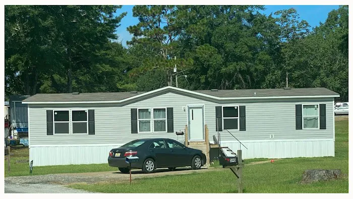 Uptain Mobile Home Park Picture 7
