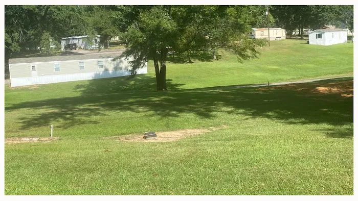 Uptain Mobile Home Park Picture 5