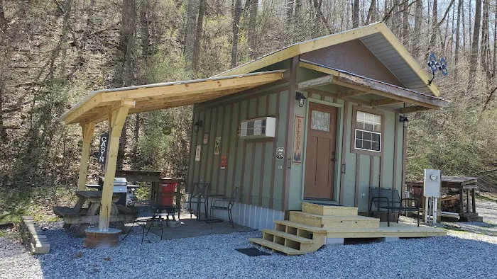 Rock Hollow Campground Picture 2