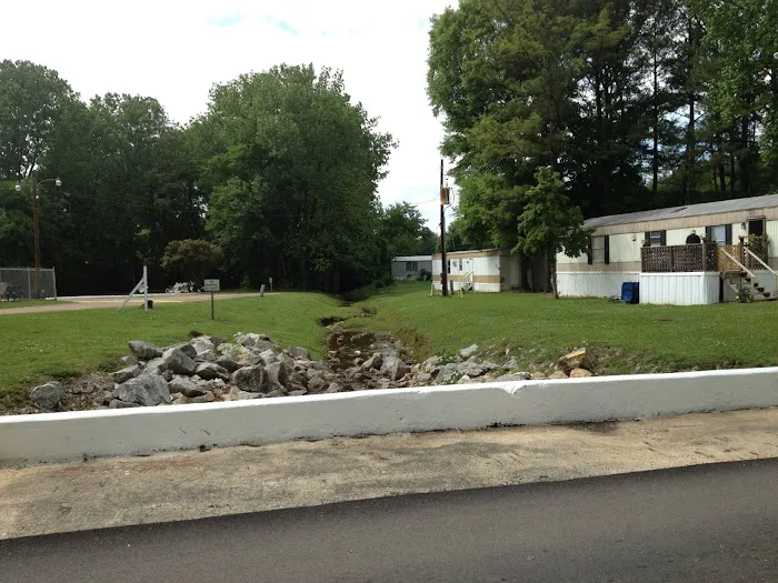 Woodward Estates Picture 10