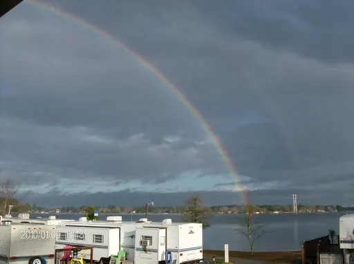 Lighthouse Pointe Family RV Park Picture 5
