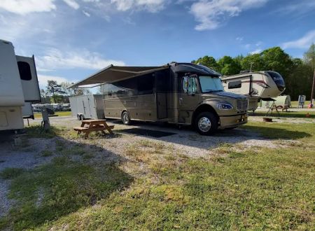 Jolly Acres Camp & Storage