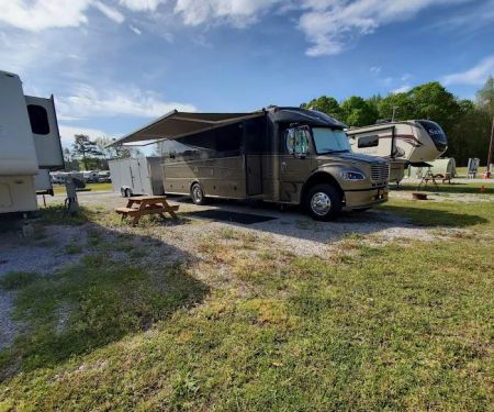 Jolly Acres Camp & Storage