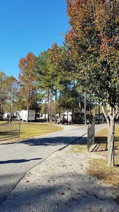 Jolly Acres Camp & Storage Picture 4