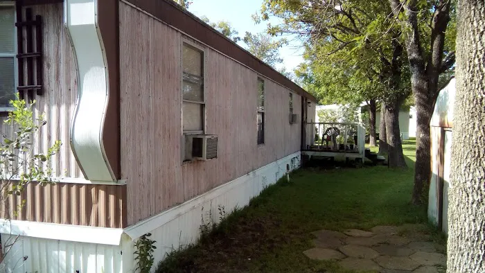 Southern Villa Manufactured Home Community Picture 7