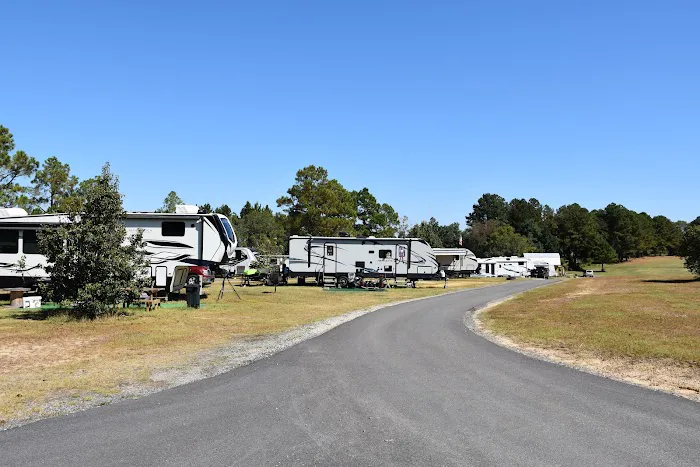 Wanee Lake Golf & RV Park | Outdoor Adventure Retreats Picture 6