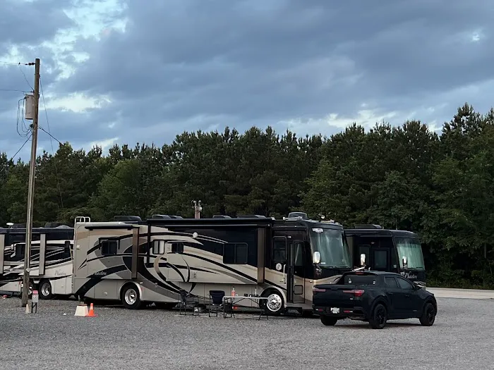 Red Bay RV Park Picture 4