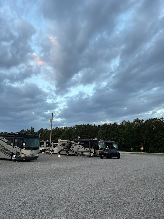 Red Bay RV Park Picture 3