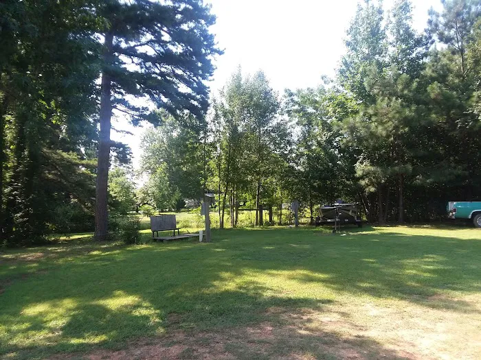 HWY 57 Three Way R.V. Park Picture 2