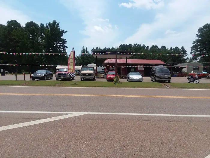 HWY 57 Three Way R.V. Park Picture 7