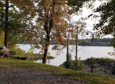 Red Dog campground and Rv Park