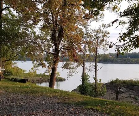 Red Dog campground and Rv Park