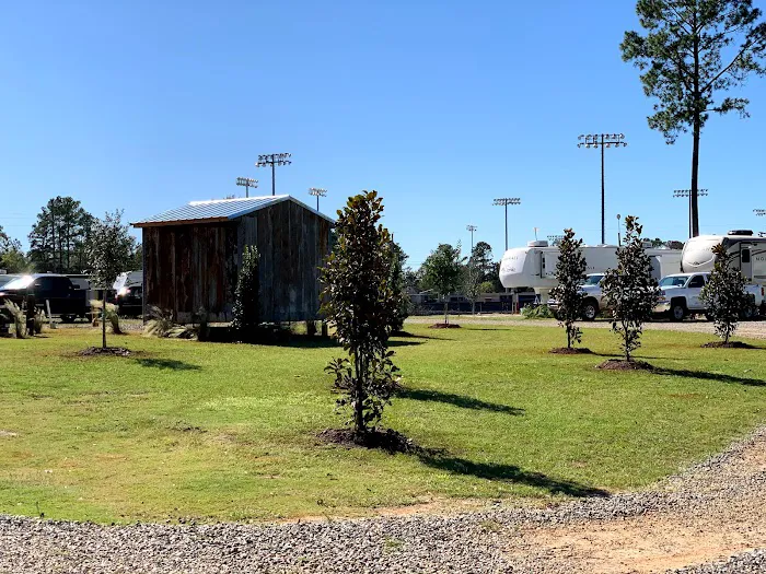 City Limits RV Resort Picture 1