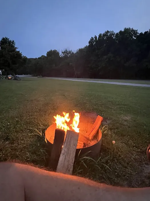 Patoka Lake Modern Campground Picture 2