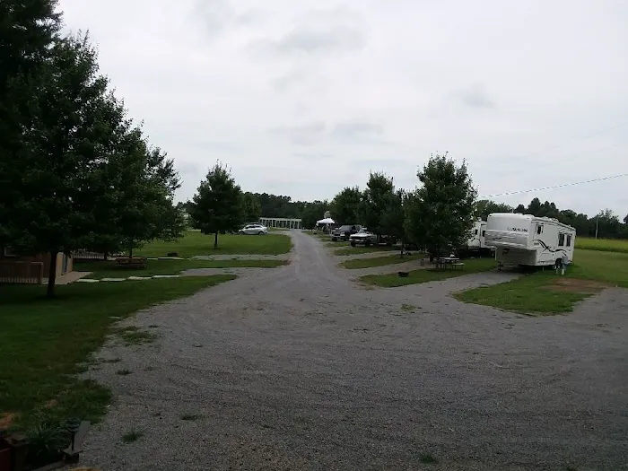 Paradise Cove Campground & RV Park Picture 1