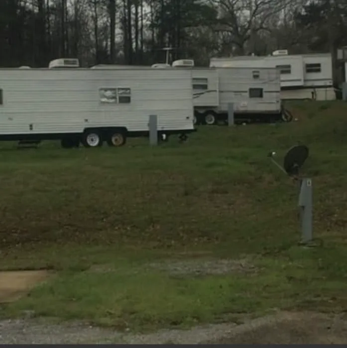 Shady Oaks RV Park Picture 6