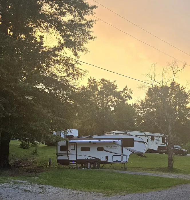 Shady Oaks RV Park Picture 2