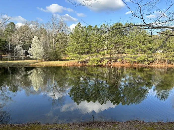 Eden Lake RV Park Picture 2