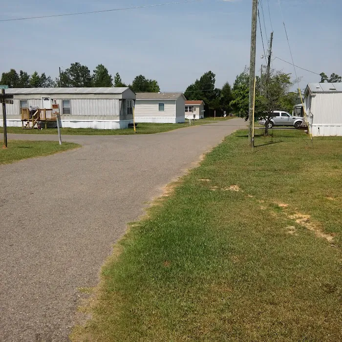 Chalet Ridge Mobile Home Park Picture 7