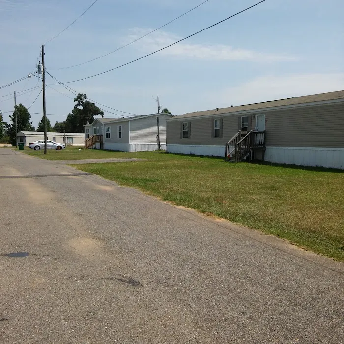Chalet Ridge Mobile Home Park Picture 8