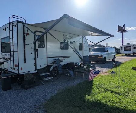 Montgomery South RV Park & Cabins