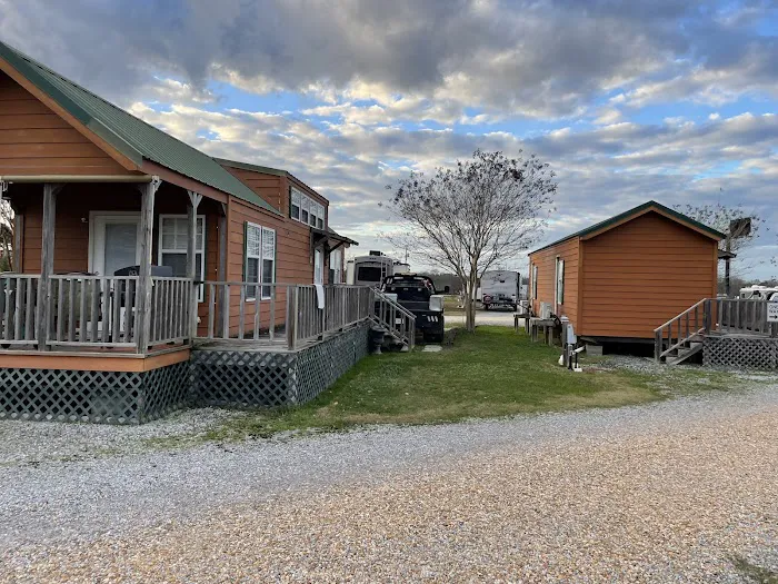 Montgomery South RV Park & Cabins Picture 4