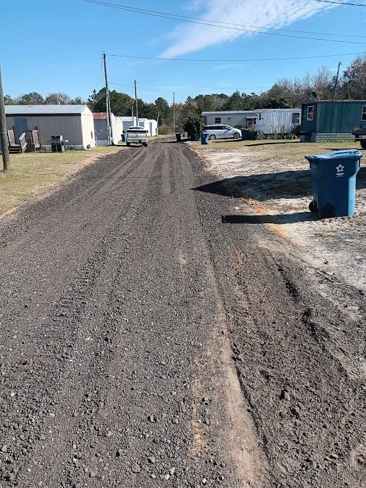 Lyons Mobile Homes Park Picture 1