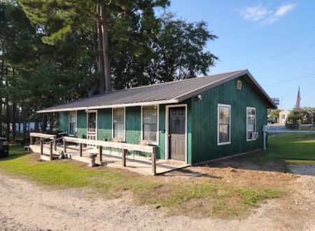 Pines RV Park