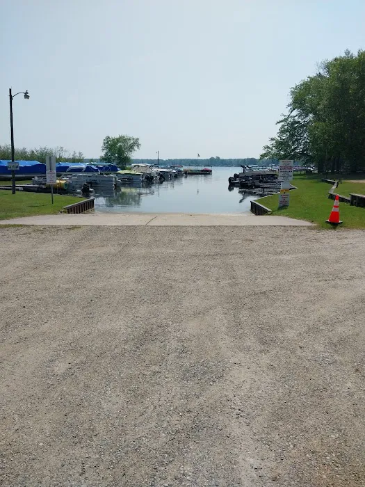 Artesia Beach Campground and Marina Picture 6