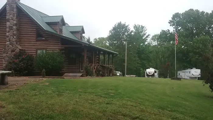Blackhawk hill cabin rental & campground Picture 3