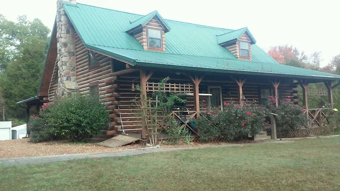 Blackhawk hill cabin rental & campground Picture 5