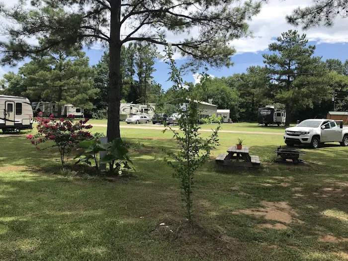 Omussee Creek RV Park Picture 2