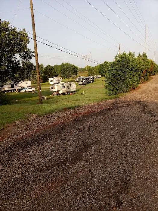 Shelby's RV Park Picture 4