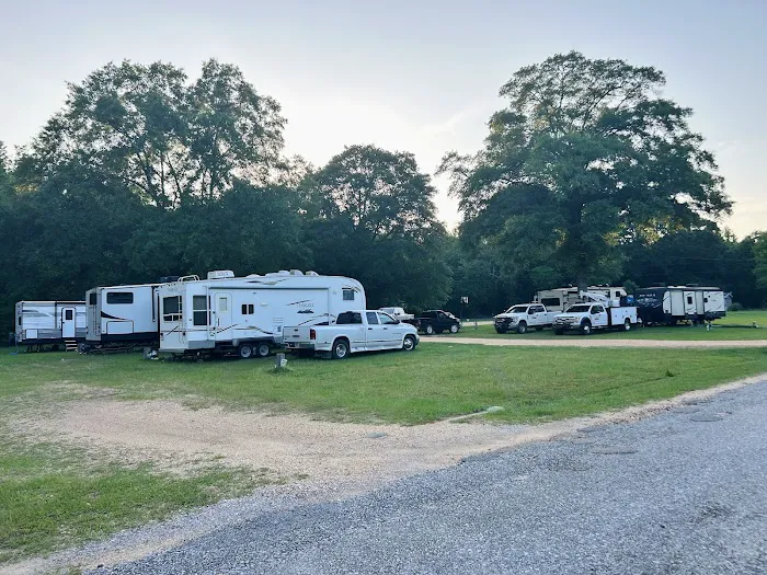 B&B RV Park Picture 2