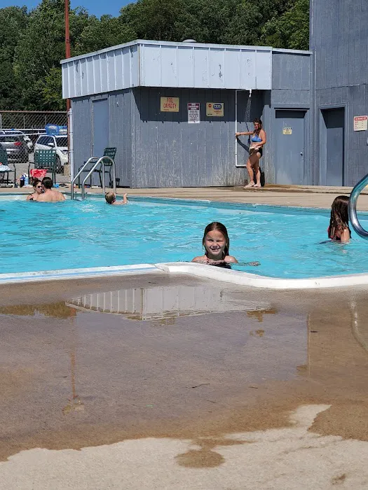 White Oaks on the Lake RV Resort Picture 3