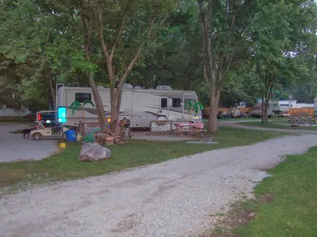 Wolfe's Leisure Time Campground Picture 10