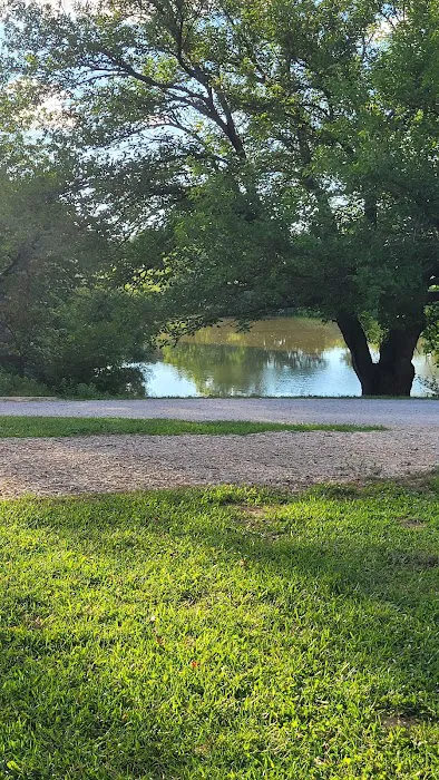 Big Fish-N-Campground Picture 6