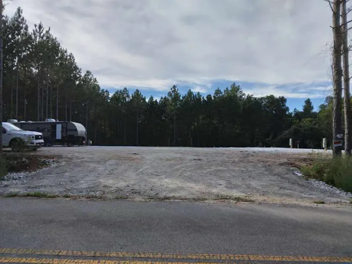 Sullivan family campground Picture 2