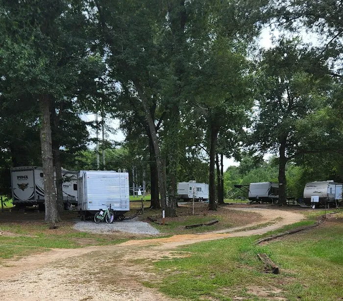 Shady Oaks RV Park Picture 2