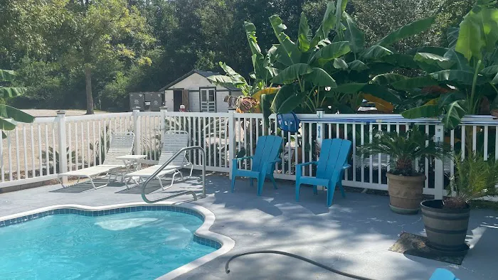 Shallow Creek RV and Mobile Home Park Picture 3