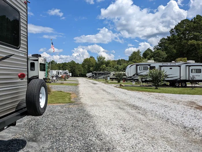 Currahee RV and Campground Picture 3