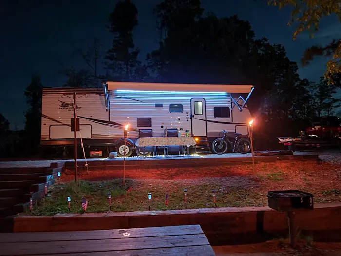Mid City Mobile Home Park Picture 2